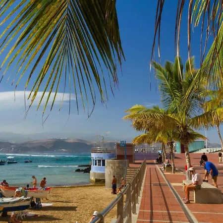 Estudio Primera Linea Playa Canteras